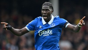 Amadou Onana Everton 2023-24