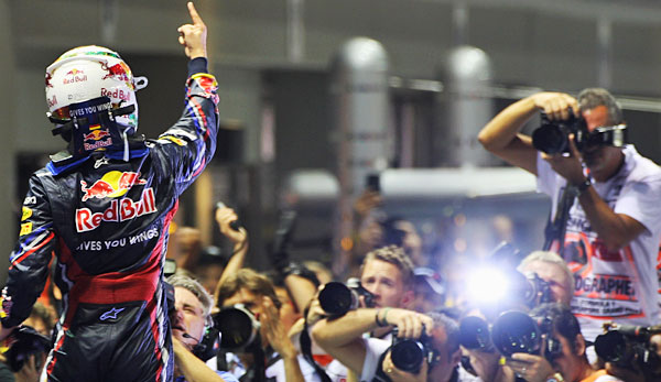 http://www.spox.com/de/1109/Bilder/sebastian-vettel-singapur-finger-600.jpg