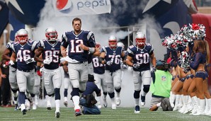 Tom Brady (M.) ist mit den Patriots bislang dreimal Super-Bowl-Champion geworden
