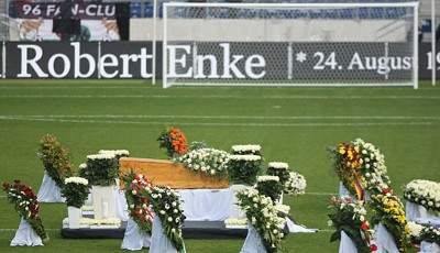 Trauerfeier Zu Ehren Robert Enkes