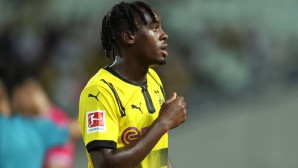 Jamie Bynoe-Gittens spielt heute mit dem BVB gegen den FC Villarreal.