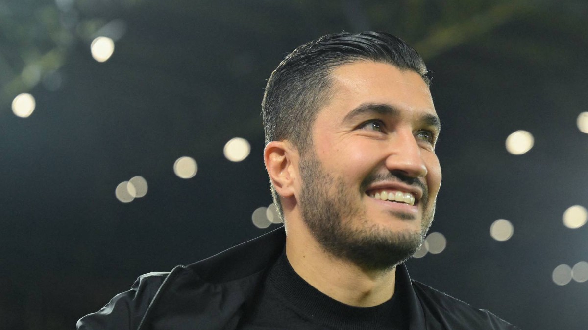 Nuri Sahin ist der Trainer des BVB.