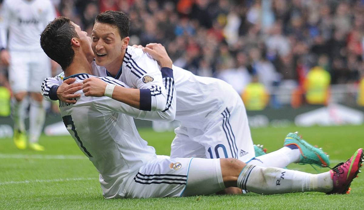 11-oezil-ronaldo_1200x694