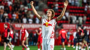 Maurits Kjaergaard steht mit RB Salzburg nach zwei Saisonspielen an der Tabellenspitze.