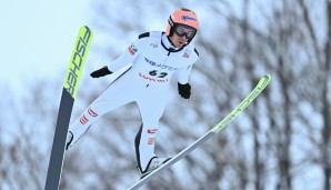 Der Österreicher Stefan Kraft hält mit 253.5 Meter den aktuellen Weltrekord im Skispringen.