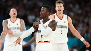 Die deutsche n Basketballer um Kapitän Dennis Schröder stehen bei Olympia 2024 im Halbfinale.