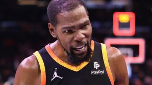 Kevin Durant führte die Phoenix Suns zu einem Comeback-Sieg gegen die Sacramento Kings.