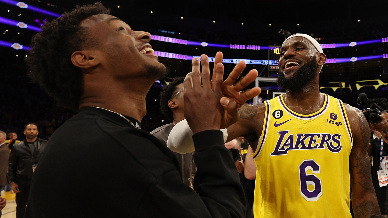 Choix historique !  Les Lakers de Los Angeles recrutent Bronny James, le fils de LeBron